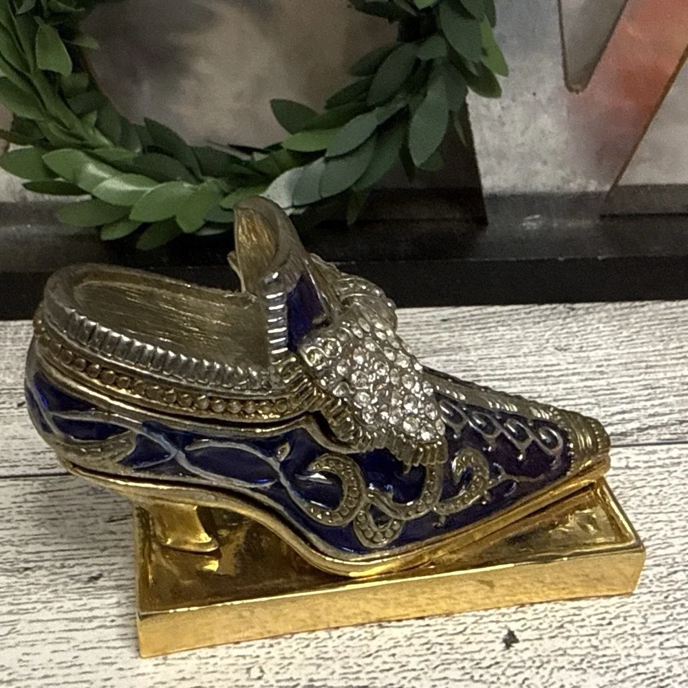 N/A vintage enameled
